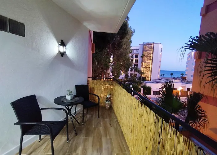 Amazing Front Sea View Studio. Marbella Centre
