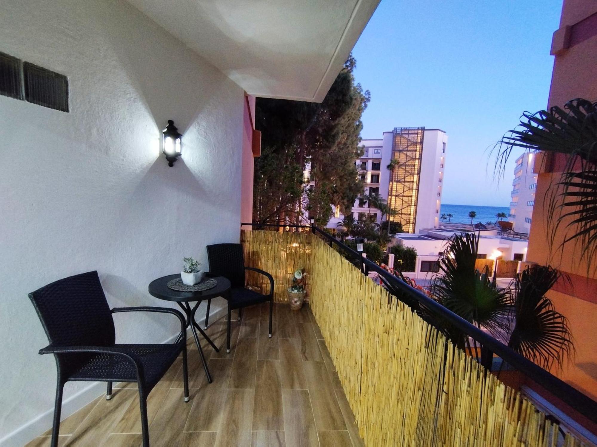 Amazing Front Sea View Studio. Centre Apartment